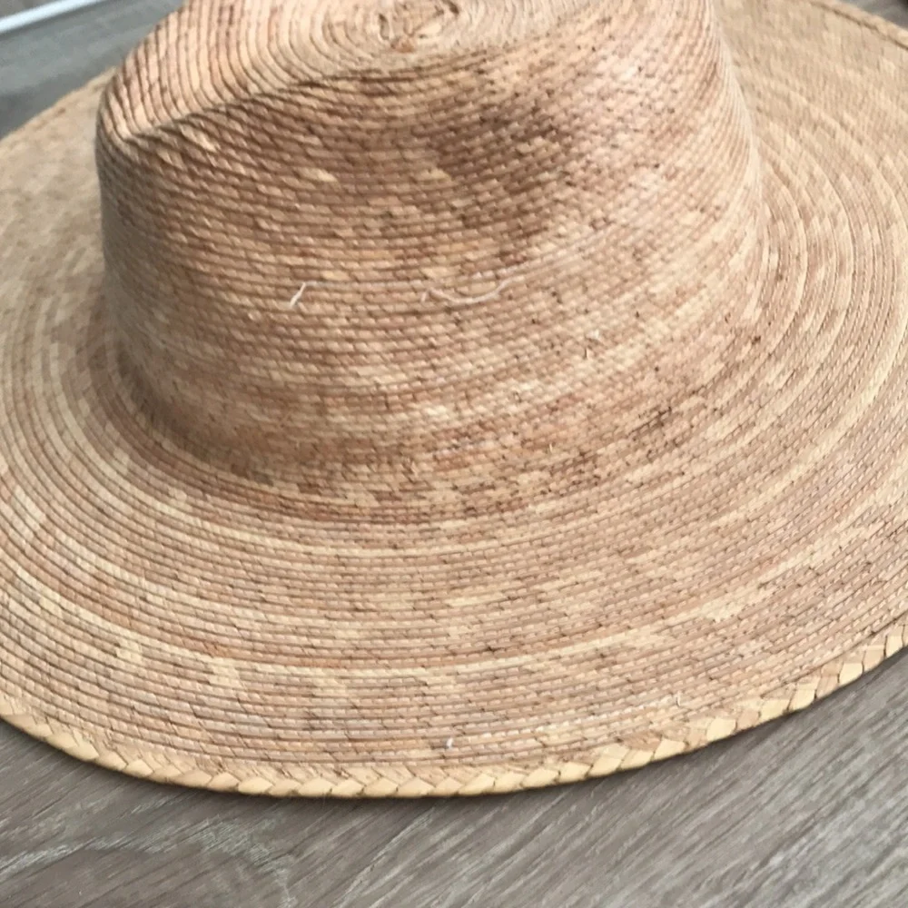 Straw hat - Picture 4 of 4